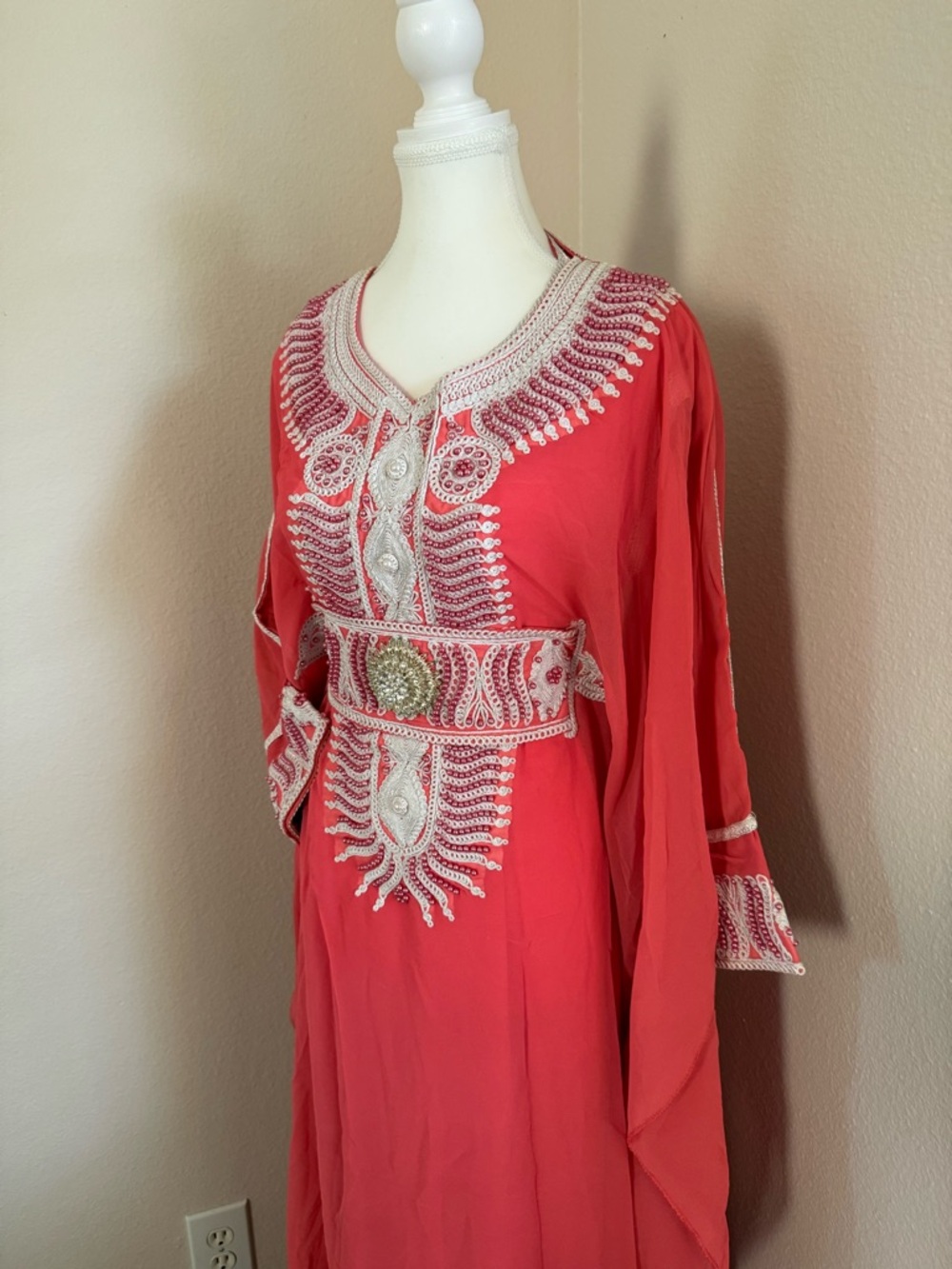 Luxury Moroccan Farasha Kaftan 2-Piece Set – Coral Red Embroidered Dress - Picture 7 of 14